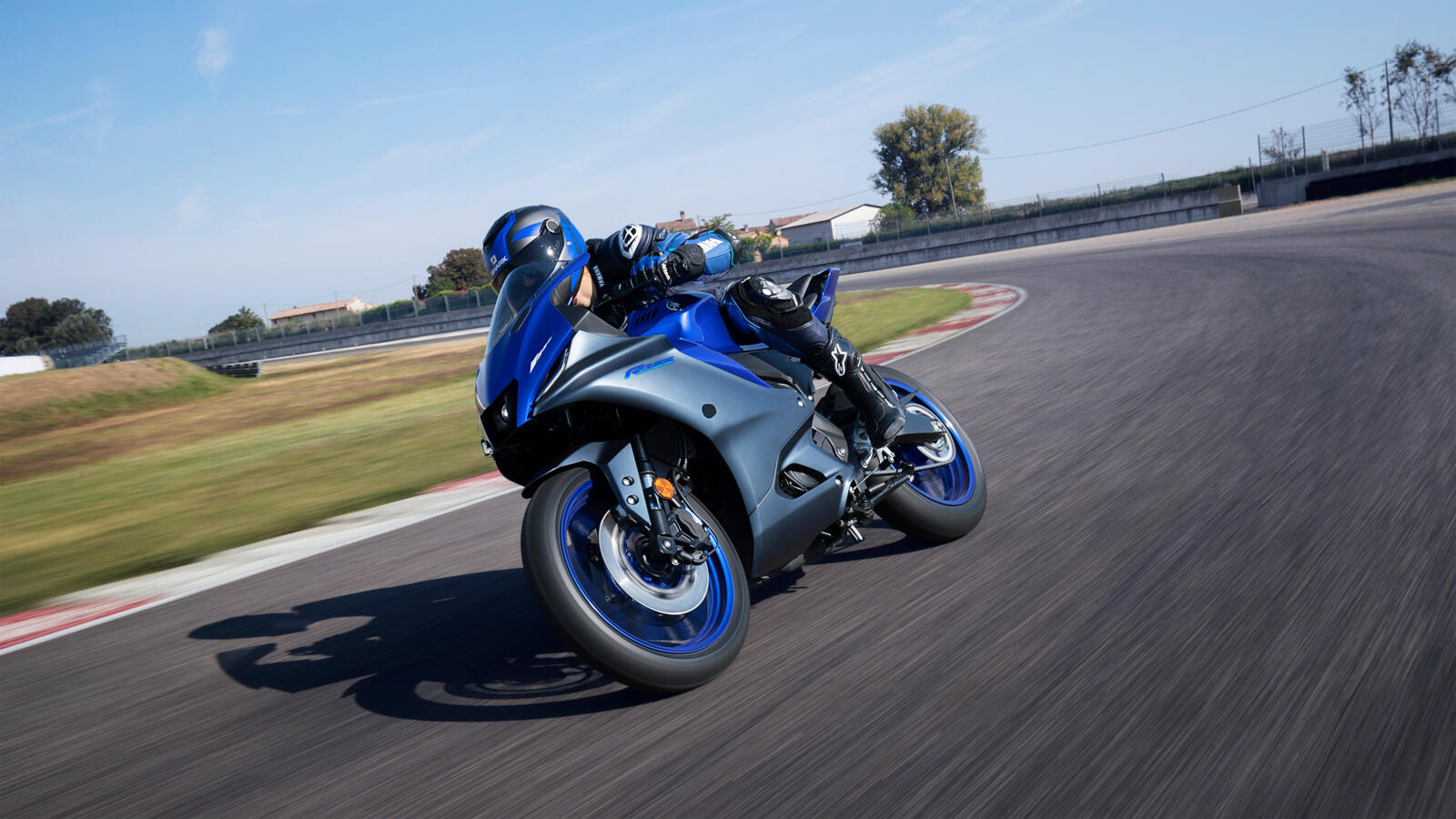 2024 Yamaha YZF-R125 Guide • Total Motorcycle